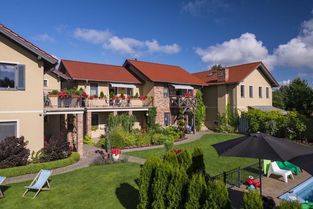 Villa Mare Apartamenty Grzybowo  Buitenkant foto