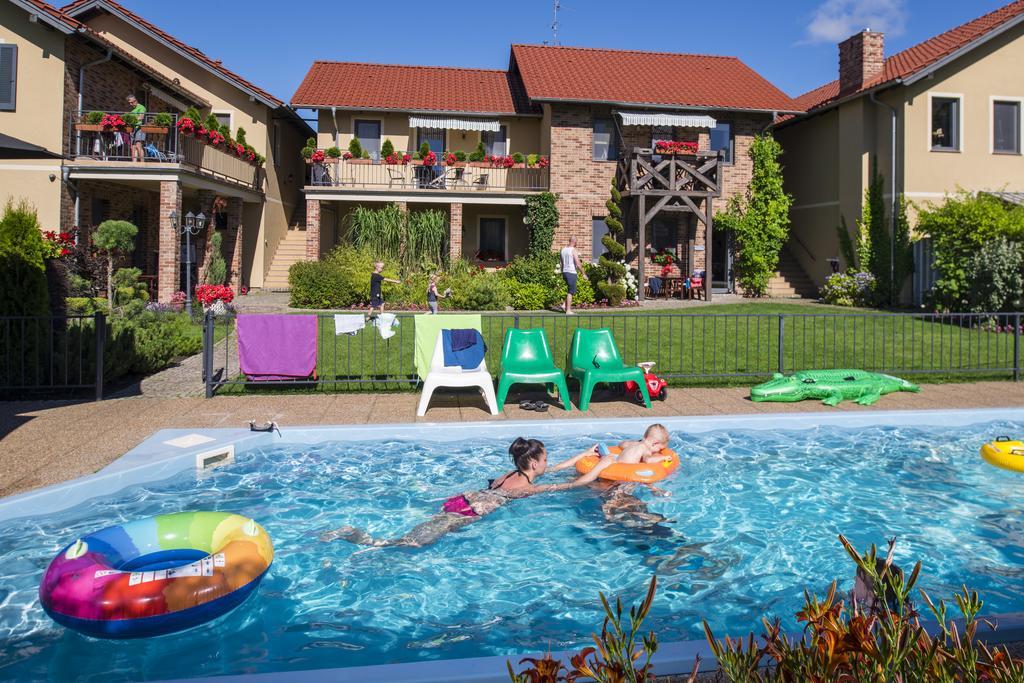 Villa Mare Apartamenty Grzybowo  Buitenkant foto